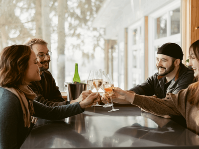 Courtney Kent 2 2026 4 top cheers